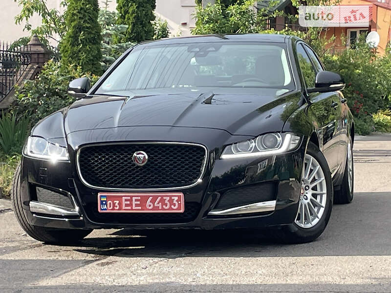 Седан Jaguar XF 2017 в Ровно