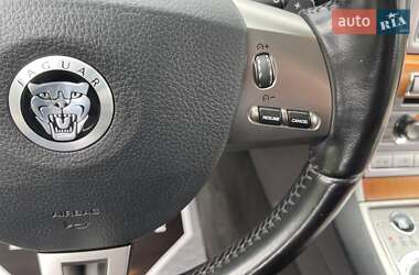 Седан Jaguar XF 2008 в 