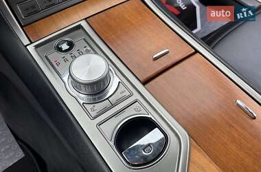 Седан Jaguar XF 2008 в 
