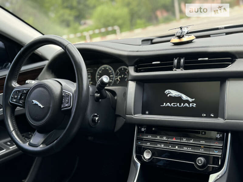 Седан Jaguar XF 2016 в Коломые фото 37 Седан Jaguar XF 2016 в Коломые