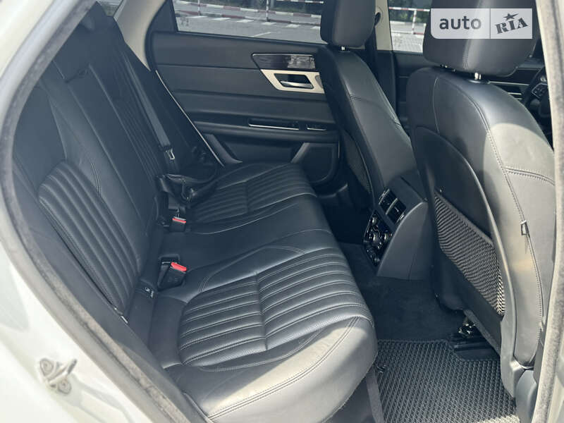 Седан Jaguar XF 2016 в Коломые фото 62 Седан Jaguar XF 2016 в Коломые