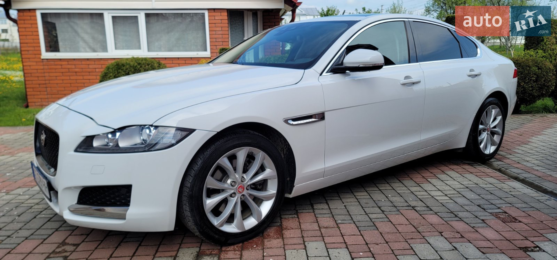2018 Jaguar XF - мініатюра 2