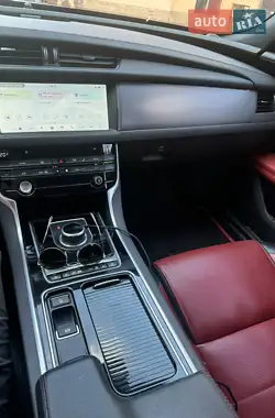 Jaguar XF 2016