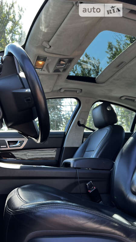 Седан Jaguar XF 2010 в Кременчуге