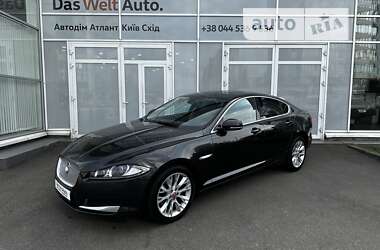 Седан Jaguar XF 2012 в Киеве