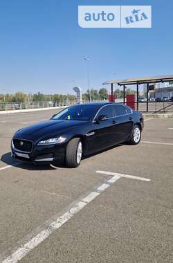 Седан Jaguar XF 2016 в Києві