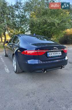 Седан Jaguar XF 2015 в Киеве