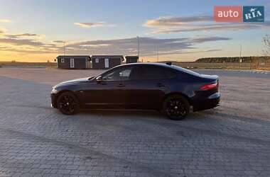 Седан Jaguar XF 2016 в Киеве