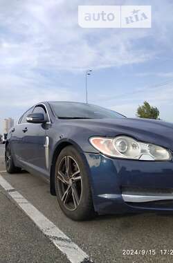 Седан Jaguar XF 2008 в Чернігові