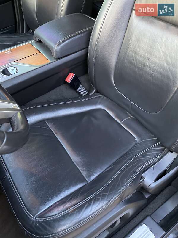 Седан Jaguar XF 2010 в Мукачевому