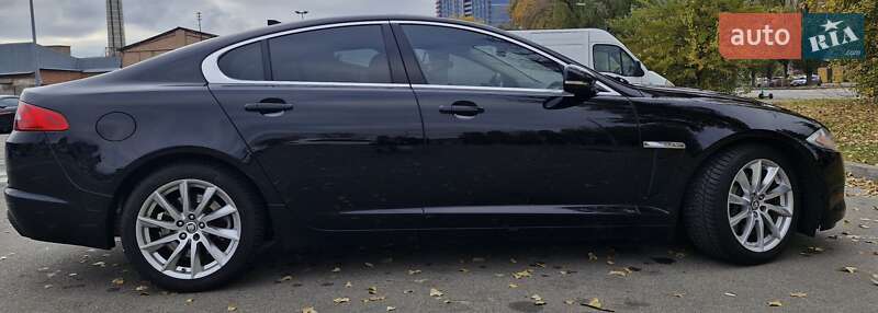 Седан Jaguar XF 2013 в Киеве