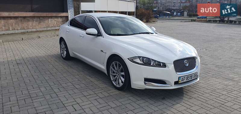 Седан Jaguar XF 2013 в Запорожье
