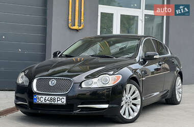 Седан Jaguar XF 2009 в Тернополе