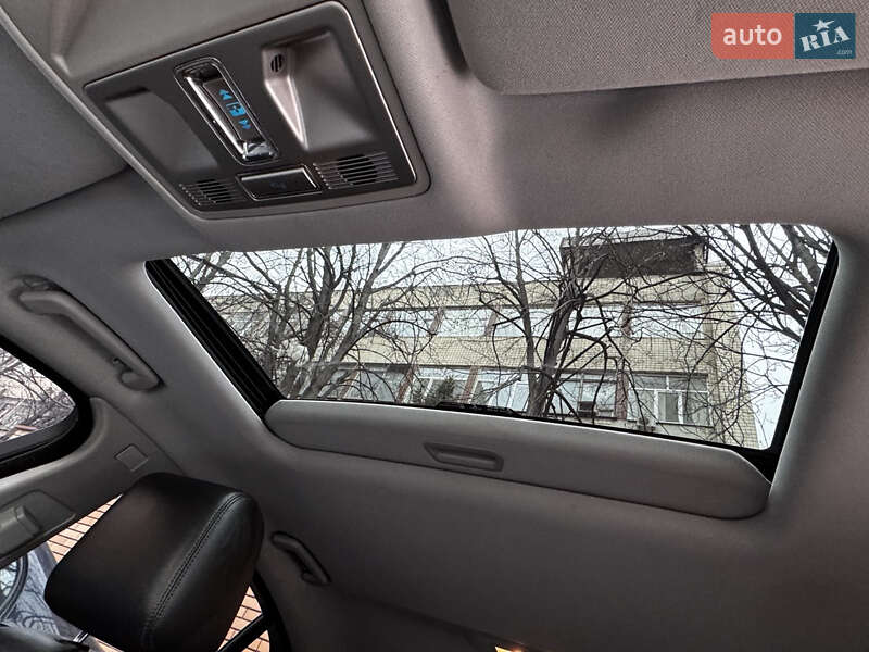 Седан Jaguar XF 2013 в Одесі