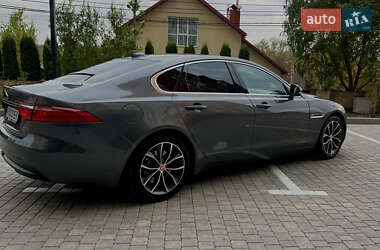 Седан Jaguar XF 2016 в Вінниці