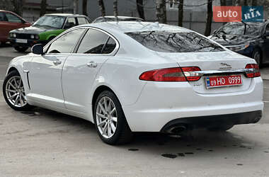 Седан Jaguar XF 2015 в Тернополе