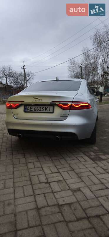Седан Jaguar XF 2016 в Новомосковске фото 4 Седан Jaguar XF 2016 в Новомосковске