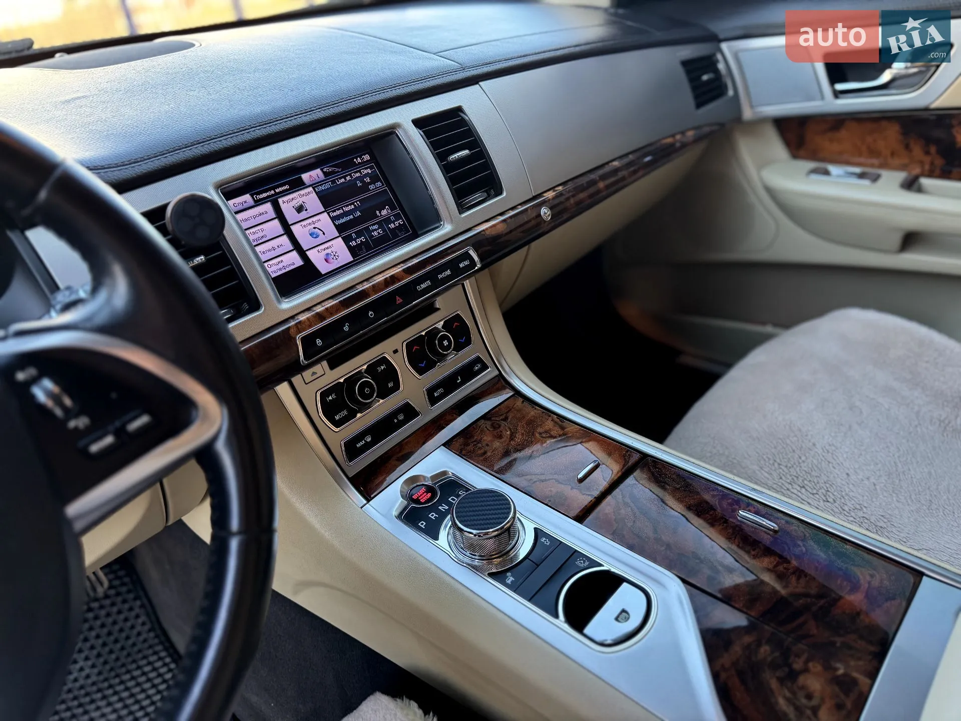 2012 Jaguar XF - мініатюра 25