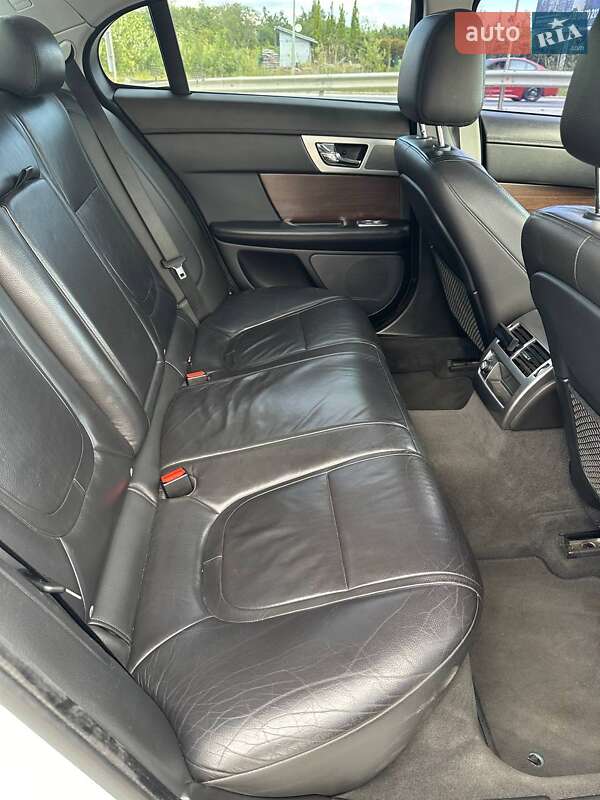 Седан Jaguar XF 2013 в Львові фото 7 Седан Jaguar XF 2013 в Львові
