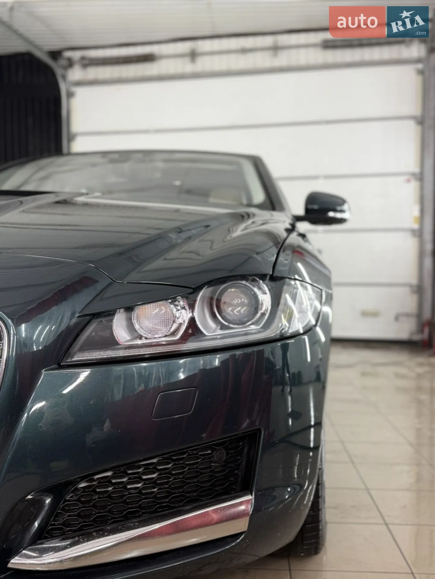 2016 Jaguar XF - мініатюра 2
