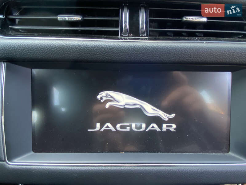 Универсал Jaguar XF 2019 в Киеве