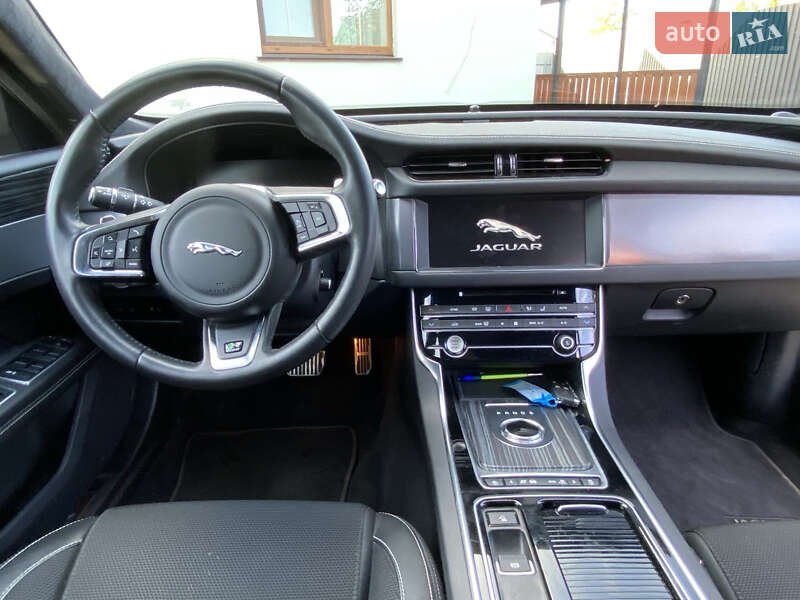 Универсал Jaguar XF 2019 в Киеве