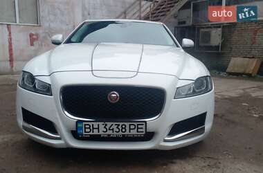 Седан Jaguar XF 2016 в Львове