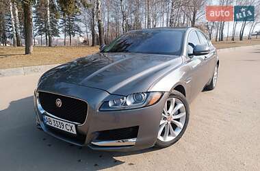 Седан Jaguar XF 2016 в Житомирі