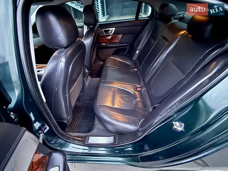 Седан Jaguar XF 2009 в Одессе