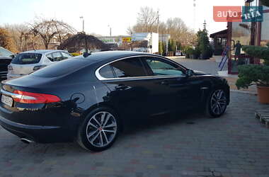 Седан Jaguar XF 2012 в 