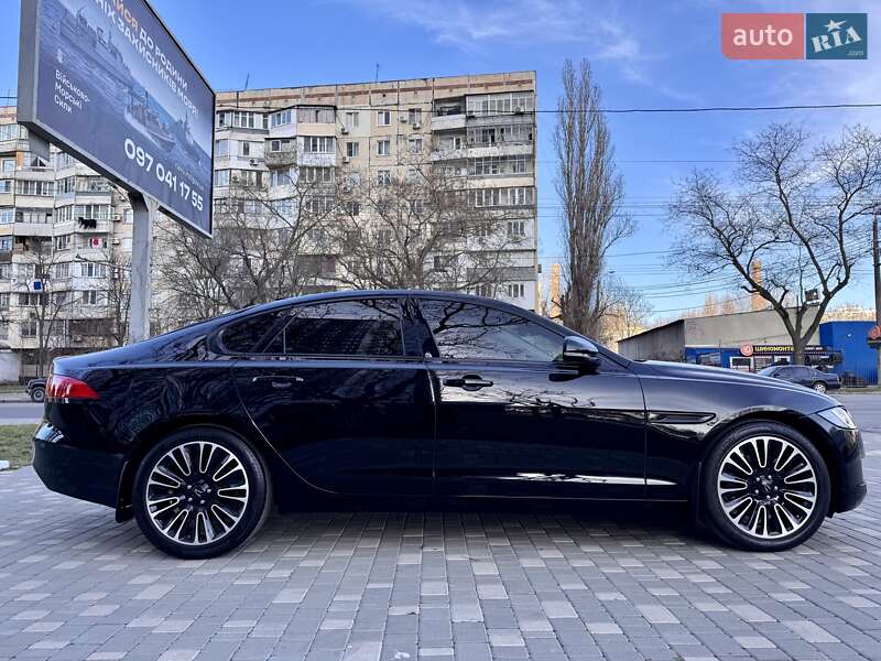 Седан Jaguar XF 2019 в Одессе