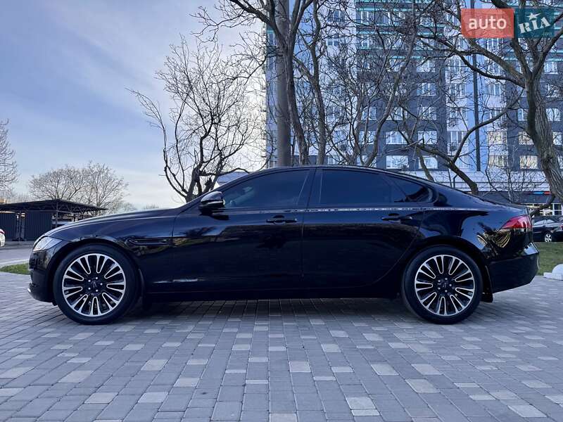 Седан Jaguar XF 2019 в Одессе
