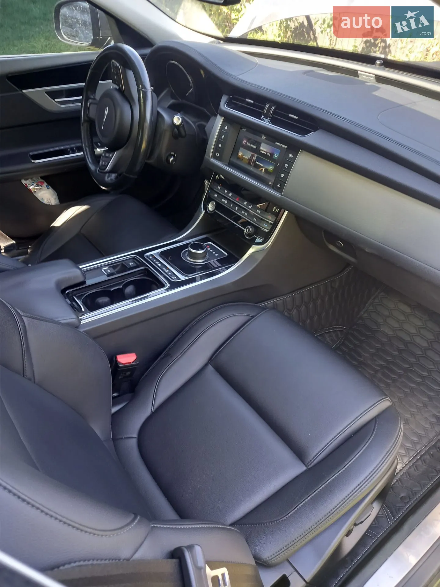 2017 Jaguar XF - мініатюра 11
