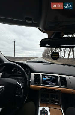 Седан Jaguar XF 2014 в 