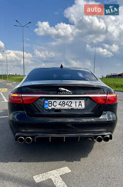 Седан Jaguar XF 2017 в Львові