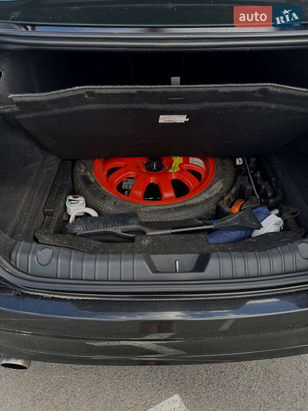 Седан Jaguar XF 2017 в Львові фото 29 Седан Jaguar XF 2017 в Львові