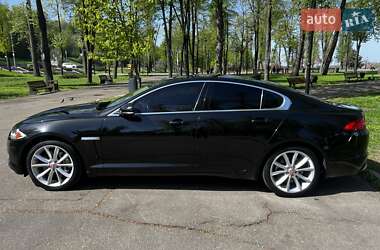 Седан Jaguar XF 2014 в 