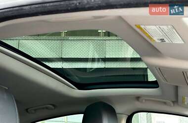 Седан Jaguar XF 2016 в 