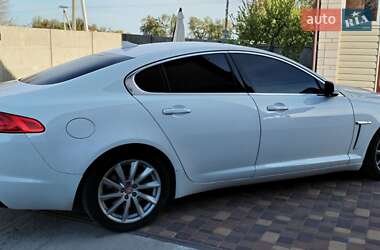 Седан Jaguar XF 2013 в 