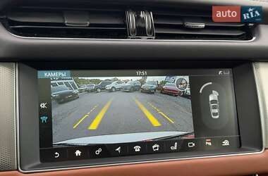 Седан Jaguar XF 2017 в 
