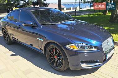 Седан Jaguar XF 2013 в 