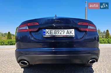 Седан Jaguar XF 2013 в 