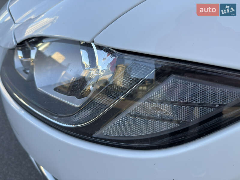 Седан Jaguar XF 2017 в Киеве