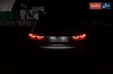 Седан Jaguar XF 2017 в 