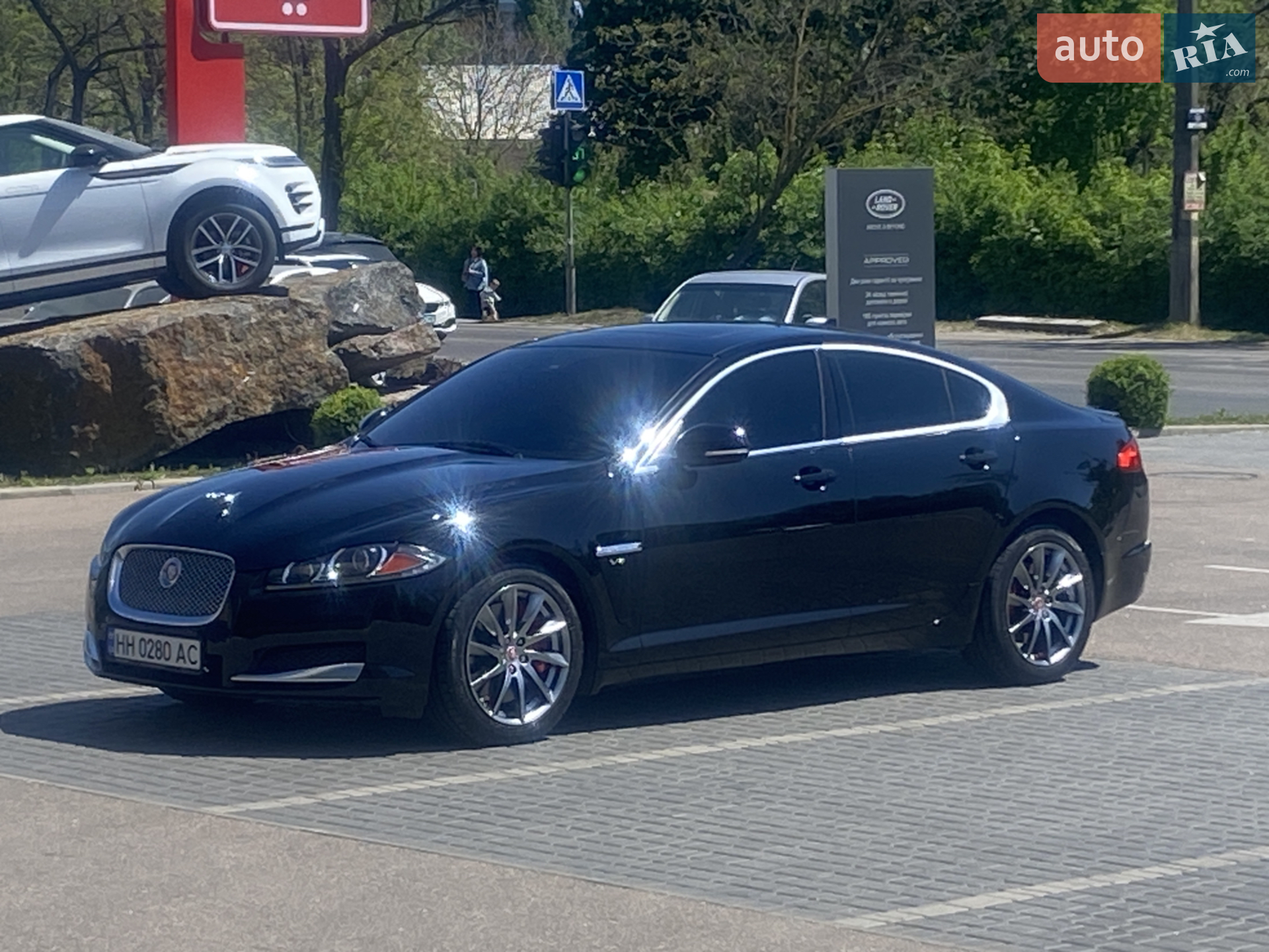 2013 Jaguar XF - мініатюра 3