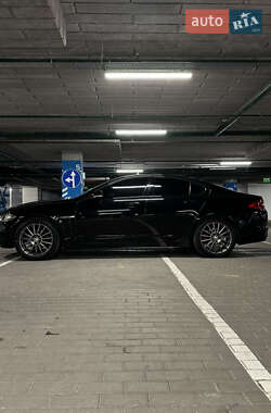 Седан Jaguar XF 2012 в 