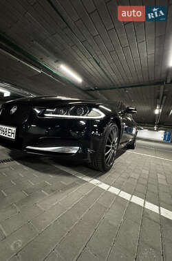 Седан Jaguar XF 2012 в 