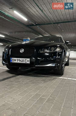 Седан Jaguar XF 2012 в 
