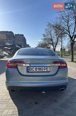Седан Jaguar XF 2008 в 