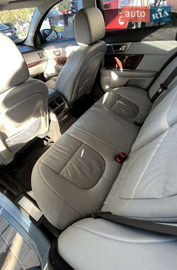 Седан Jaguar XF 2008 в 